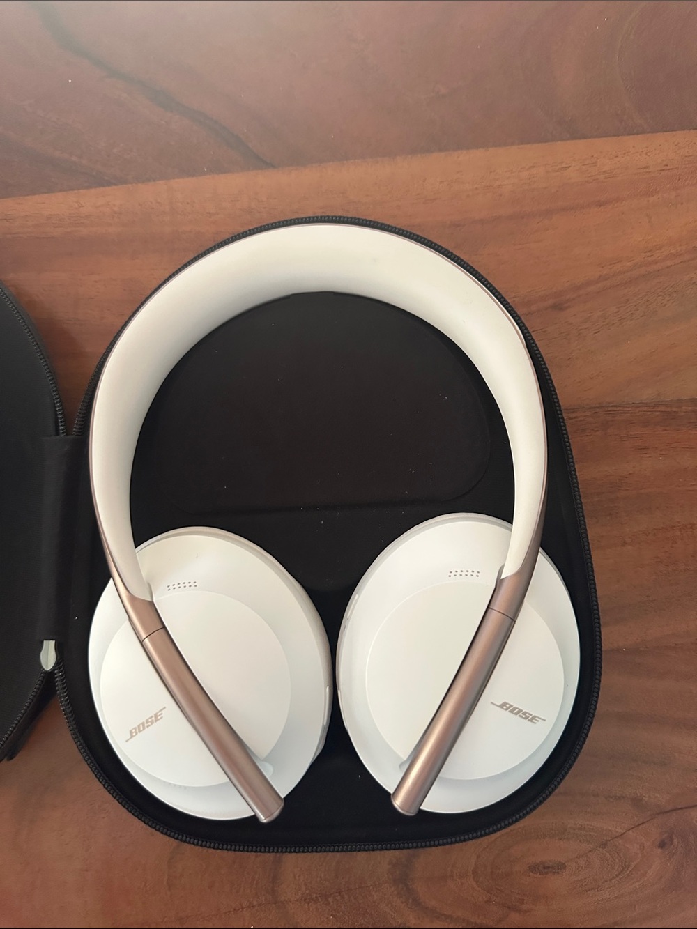 Bose White and Gold Over-Ear Wireless Noise-Cancelling Headphones